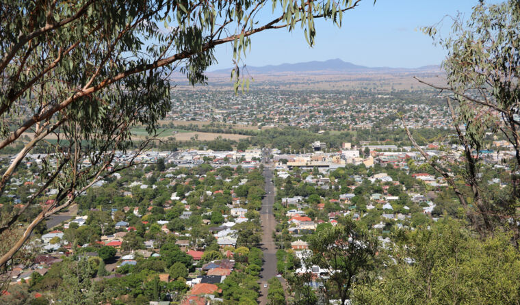 Street in Tamworth, NSW.