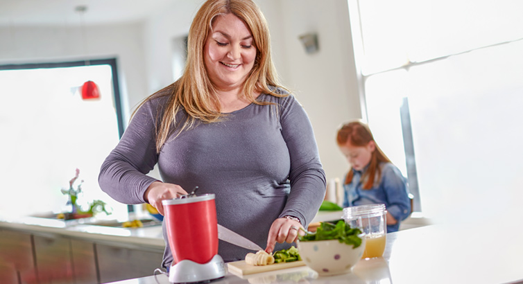 The Change Program includes a patient workbook with practical steps on nutrition, exercise, goal-setting, wellbeing and meal plans. (Image: World Obesity Image Bank)