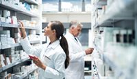 A new report concludes that both international research and Australia-based evaluations of pharmacy prescribing are limited.