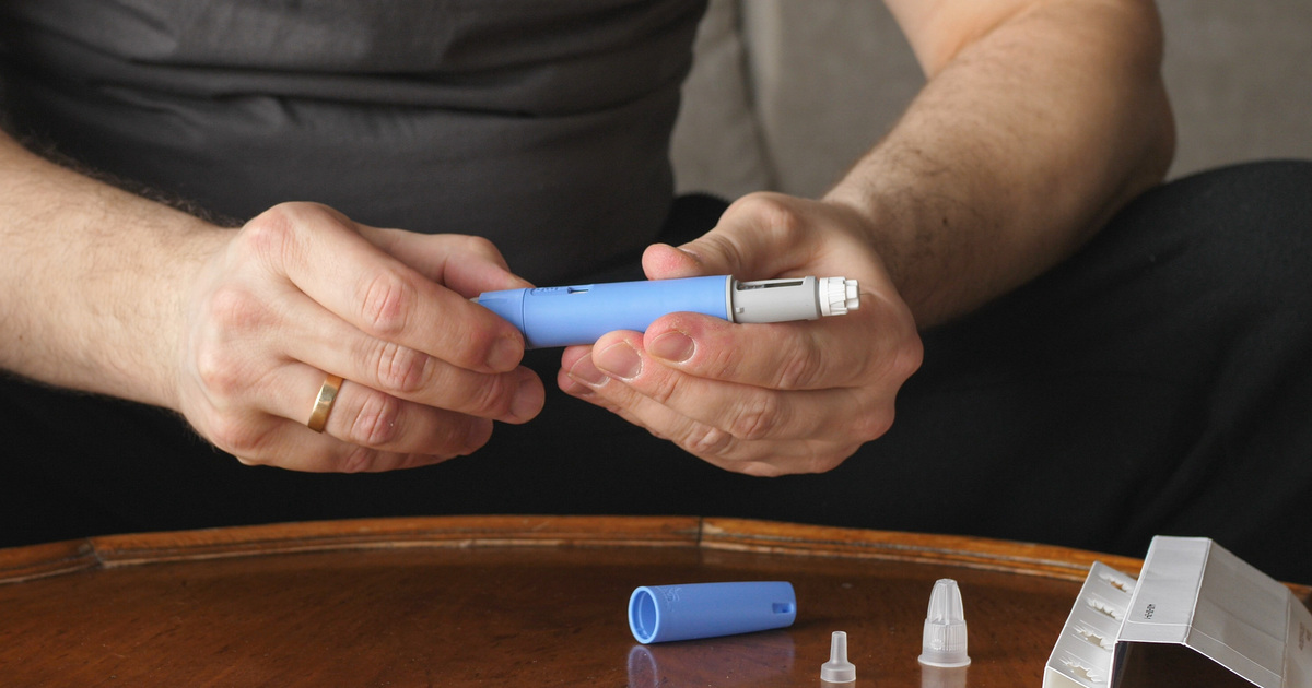 fda bans compounded tirzepatide Compounded Semaglutide & Tirzepatide 2025: Safe Use Guide