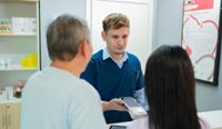 According to a newsGP poll, 81% of respondents think an independent statutory authority should be responsible for setting Medicare rebates.