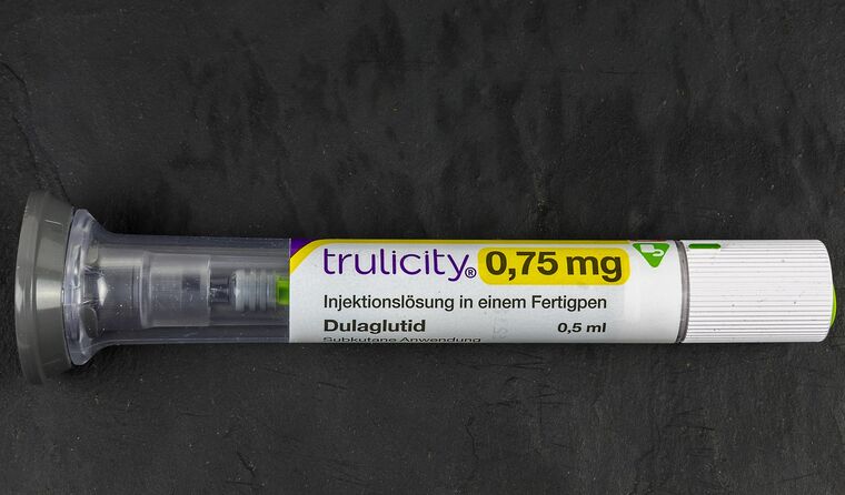 Dulaglutide autoinjector.