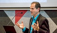 Dr Nathan Pinskier, Chair of the RACGP Expert Committee – eHealth, believes the issue of teenagers’ privacy is shaping up as a major concern among GPs. 