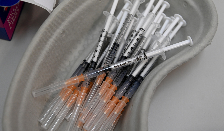A tray of injections. 