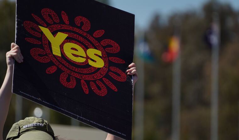 Yes sign, Voice to Parliament