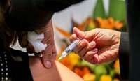 The Federal Government says it has made more than 5.1 million doses of seasonal influenza vaccines available through the National Immunisation Program in 2018. (Image: AAP/Stefan Postles)